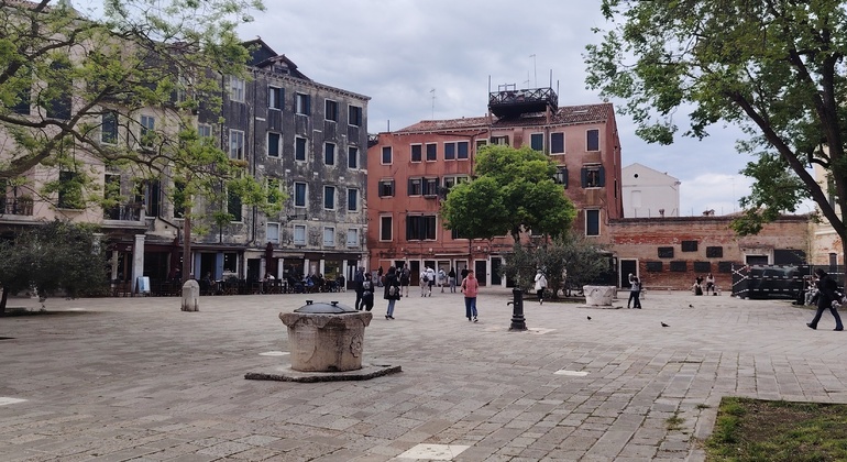 venice-jewish-ghetto-rialto-and-doges-palace-tour-es-5