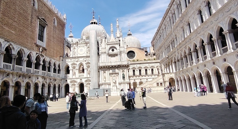 venice-jewish-ghetto-rialto-and-doges-palace-tour-es-27