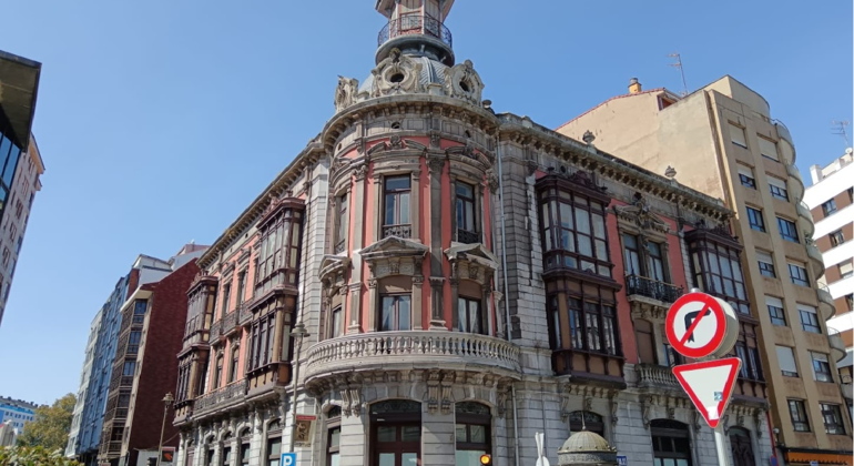 Historisches Avilés: Ein ruhiger Rundgang durch das asturische Dorf Bereitgestellt von Rosa