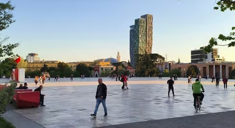Tirana Magic Walking Tour bei Nacht: Vom Kommunismus zum modernen Albanien Albanien &mdash; #9