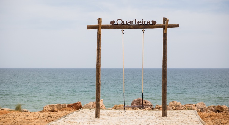 Dalla tradizione al lusso: Tour a piedi gratuito da Quarteira a Vilamoura Fornito da Thestarboy