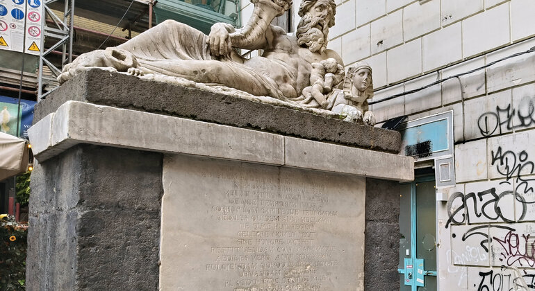 Napoli Svelata: Tra Arte e Storia, Misteri e Monumenti Unici (Unesco) Italia &mdash; #7