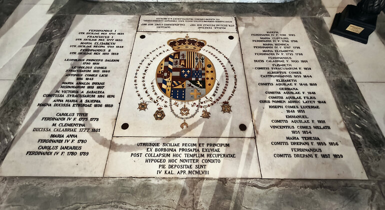 Napoli Svelata: Tra Arte e Storia, Misteri e Monumenti Unici (Unesco) Italia &mdash; #9