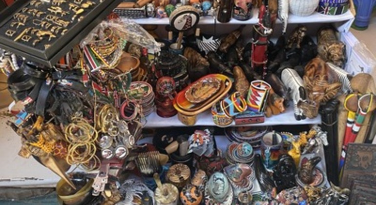 Guided City Walking Tour With History & Culture Kenya &mdash; #10