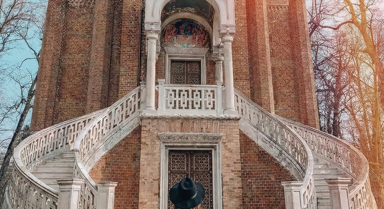 Tour gratuito di foto Instagram a Bucarest: Foto professionali al Palazzo e al Passaggio Romania &mdash; #6