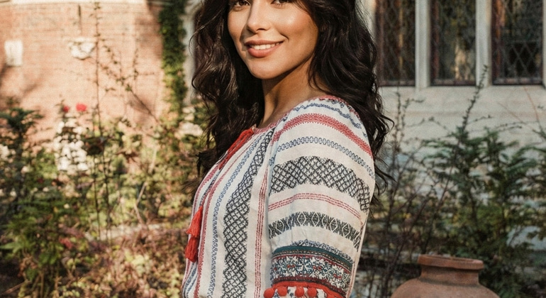 Tour gratuito di foto Instagram a Bucarest: Foto professionali al Palazzo e al Passaggio Romania &mdash; #14