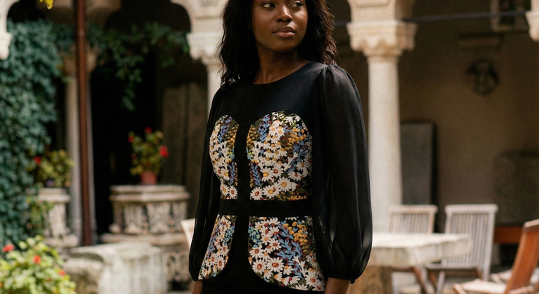 Tour gratuito di foto Instagram a Bucarest: Foto professionali al Palazzo e al Passaggio Romania &mdash; #26