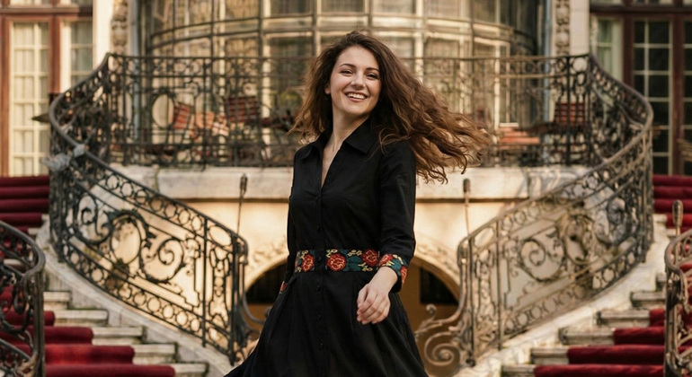 Tour gratuito di foto Instagram a Bucarest: Foto professionali al Palazzo e al Passaggio Romania &mdash; #30