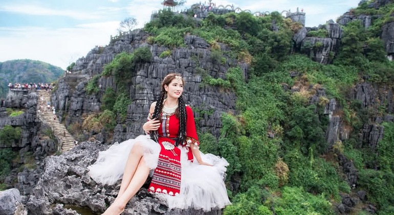 ninh-binh-tour-hoa-lu-ancient-capital-tam-coc-trip-mua-cave-en-7