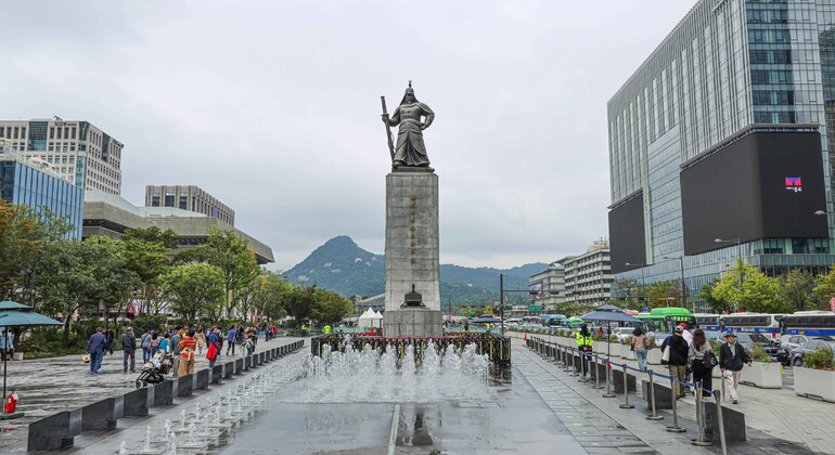 Gwanghwamun & Cheonggyecheon Historic Free Tour South Korea &mdash; #5