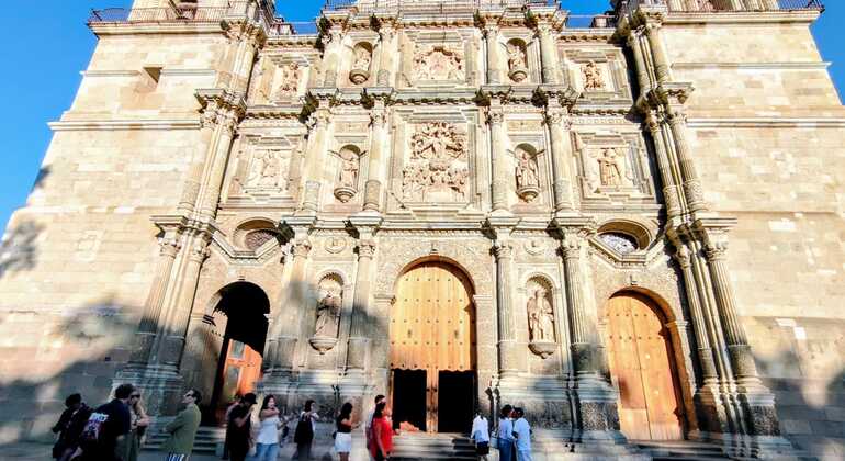 oaxaca-unfiltered-a-walking-tour-through-history-art-much-more-en-1