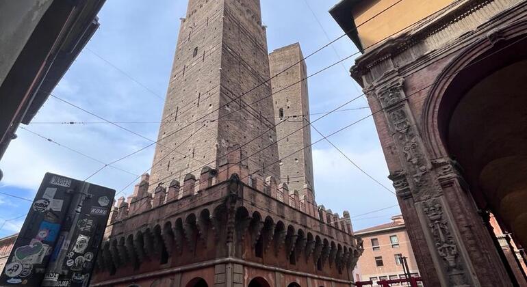 discover-bologna-history-and-landmarks-es-1