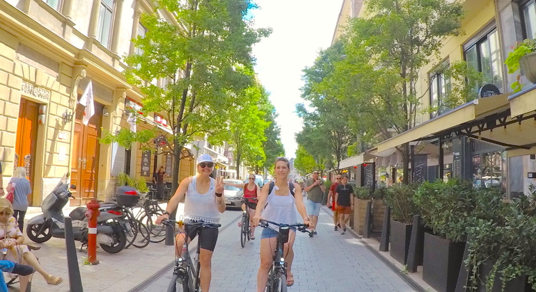 Tarde en bicicleta por Budapest Hungría &mdash; #2