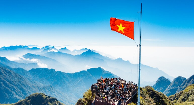 Sapa Trekking: Lao Chai y Ta Van con guía local Hmong Operado por Pao