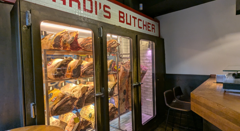 Barcelona: Gothic Quarter Tapas & Taverns Food & Wine Tour Spain &mdash; #3