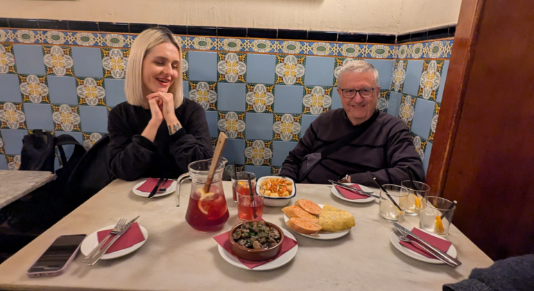 Barcelona: Gothic Quarter Tapas & Taverns Food & Wine Tour Spain &mdash; #8