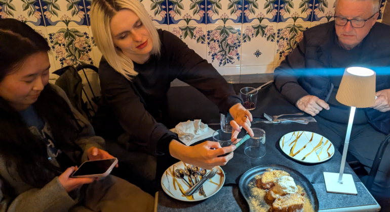 Barcelona: Gothic Quarter Tapas & Taverns Food & Wine Tour Spain &mdash; #12