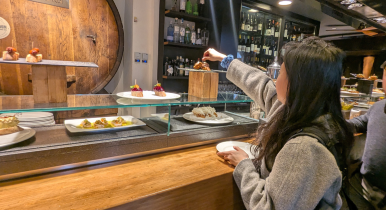 Barcelona: Gothic Quarter Tapas & Taverns Food & Wine Tour Spain &mdash; #14