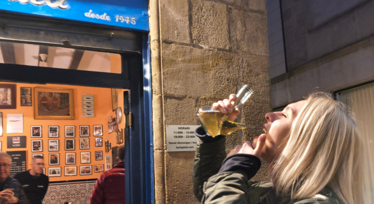 Barcelona: Gothic Quarter Tapas & Taverns Food & Wine Tour Spain &mdash; #17