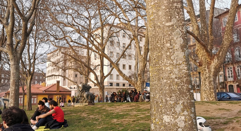 Visita completa y gratuita a Oporto: historia, leyendas y estilo de vida moderno Operado por Eurico Madureira