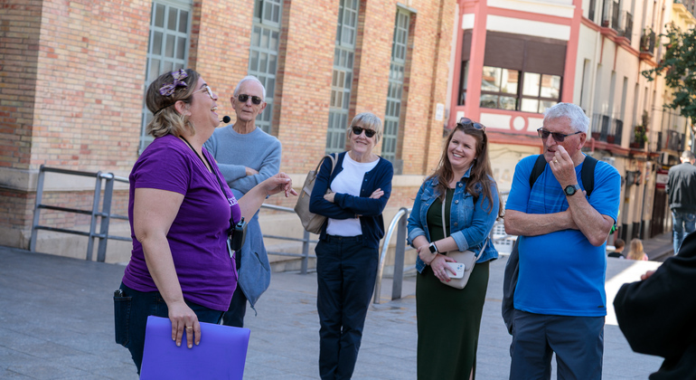 Free-Tour-del-Casco-Antiguo-43