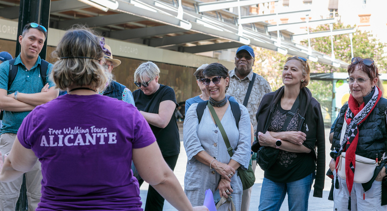 Free-Tour-del-Casco-Antiguo-44