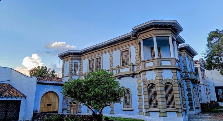 San Pedro Cemetery Museum & Prado Park Tour Colombia &mdash; #11