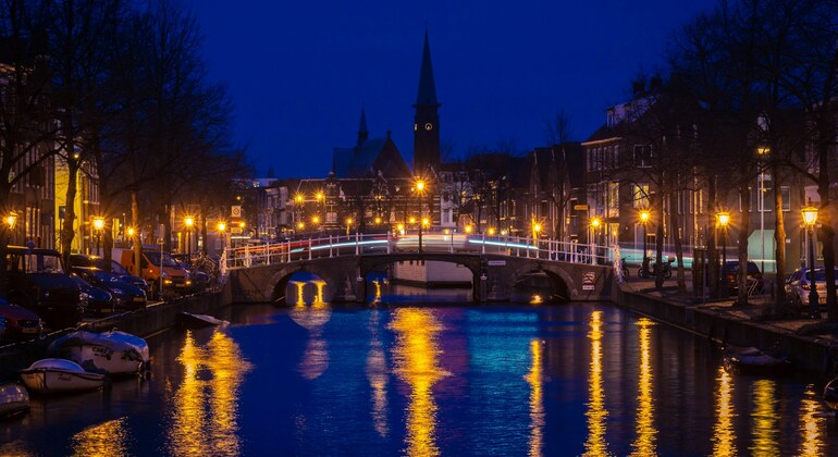 Visita nocturna de Leiden: Canales, cafés y rincones más tranquilos de la ciudad clave 