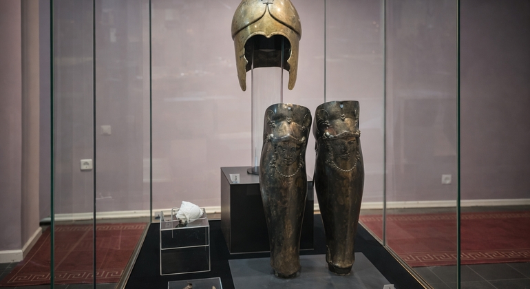 from-veliko-tarnovo-day-tour-to-the-valley-of-roses-kings-en-2