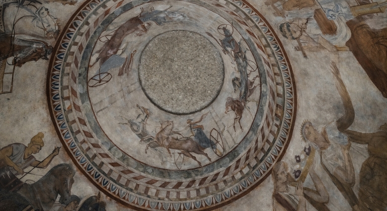 from-veliko-tarnovo-day-tour-to-the-valley-of-roses-kings-en-3