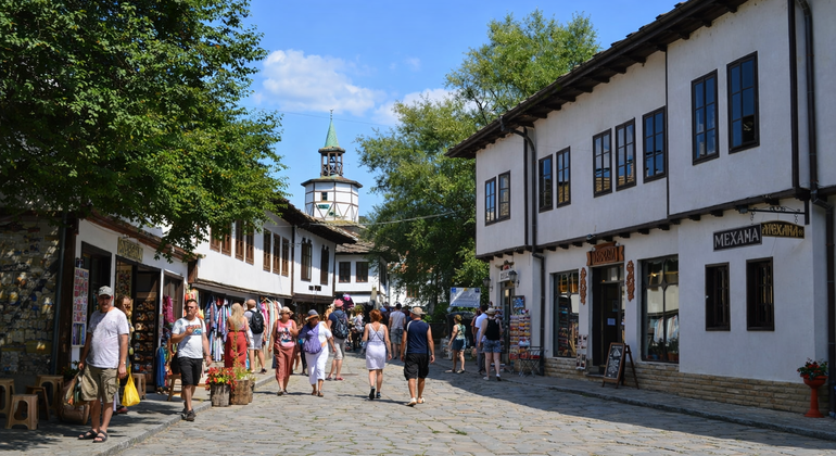 from-veliko-tarnovo-guided-day-tour-to-tryavna-by-train-en-13
