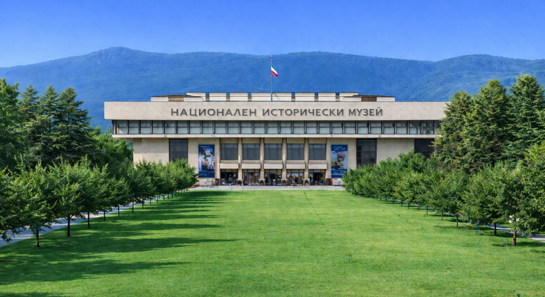 from-veliko-tarnovo-sofia-guided-private-tour-en-12