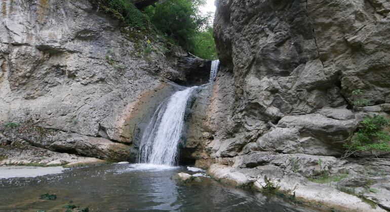 from-veliko-tarnovo-bacho-kiro-cave-etar-crafts-village-en-2