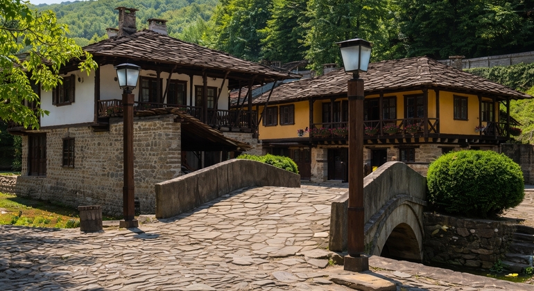 from-veliko-tarnovo-bacho-kiro-cave-etar-crafts-village-en-9