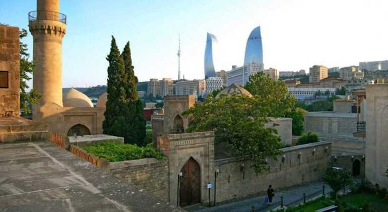 Visita guiada privada à cidade velha de Baku Organizado por Anar Rajafov