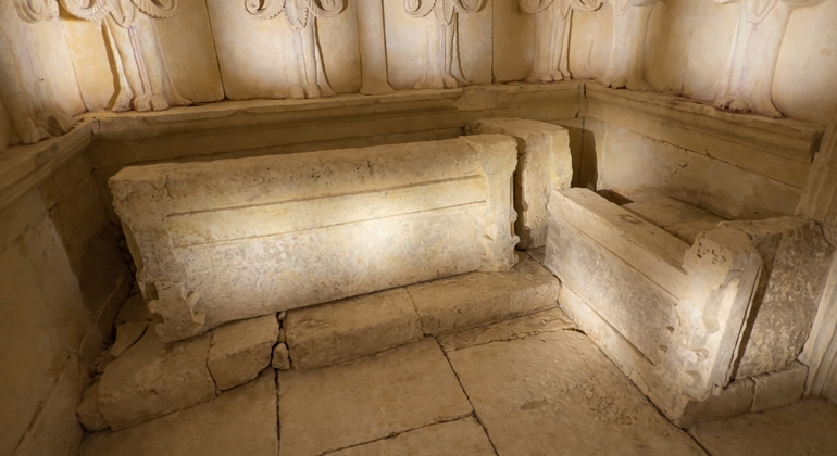 De Veliko Tarnovo: Visita ao túmulo de Sveshtari e à fortaleza de Abritus Bulgária &mdash; #5