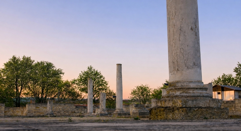De Veliko Tarnovo: Visita ao túmulo de Sveshtari e à fortaleza de Abritus Bulgária &mdash; #10