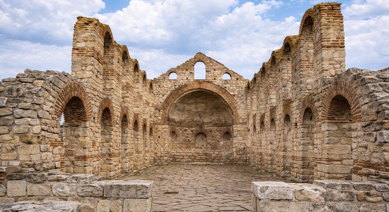 from-veliko-tarnovo-unesco-nessebar-old-town-pomorie-tomb-en-2