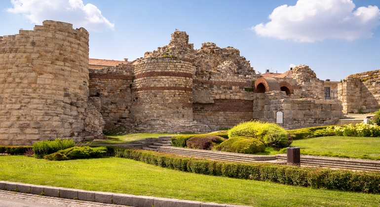 from-veliko-tarnovo-unesco-nessebar-old-town-pomorie-tomb-en-7