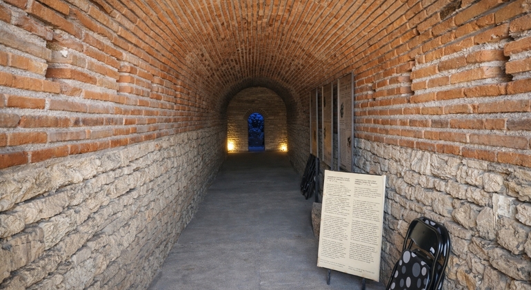 from-veliko-tarnovo-unesco-nessebar-old-town-pomorie-tomb-en-13