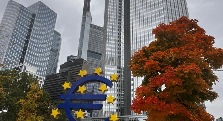 Frankfurt Free Tour: Beyond Skyscrapers and Sausages Germany &mdash; #6