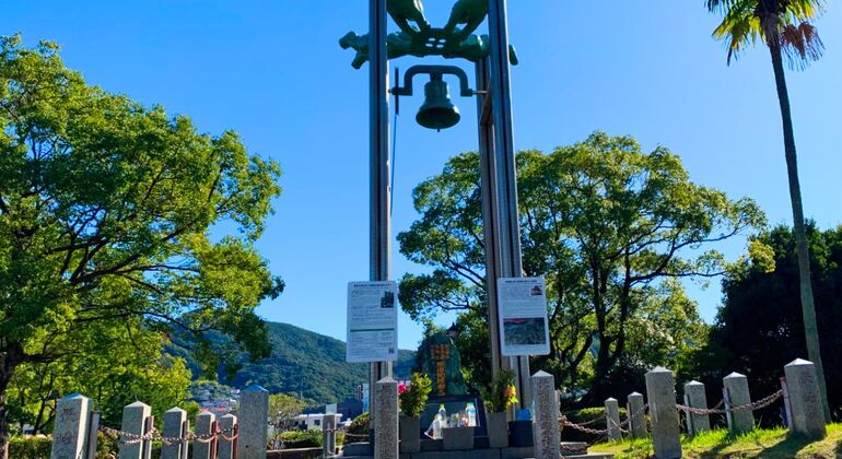 walking-free-tour-atomic-bomb-hypocentre-park-nagasaki-peace-park-es-4