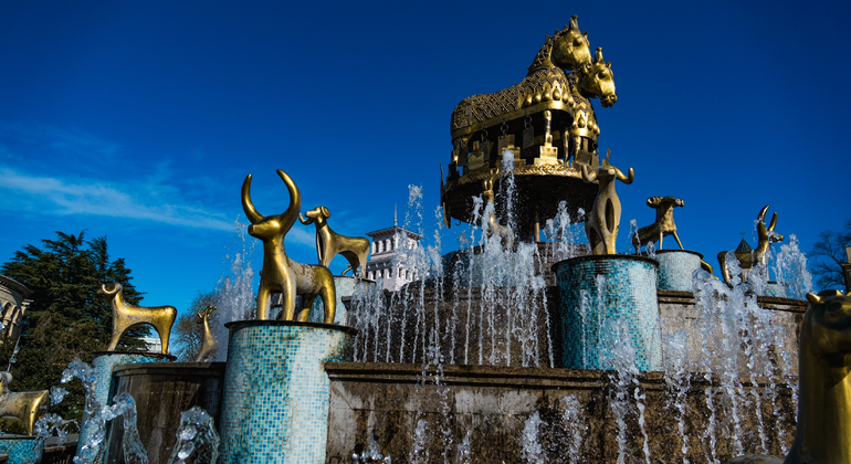 Kutaisi: Visita a pie con guía local