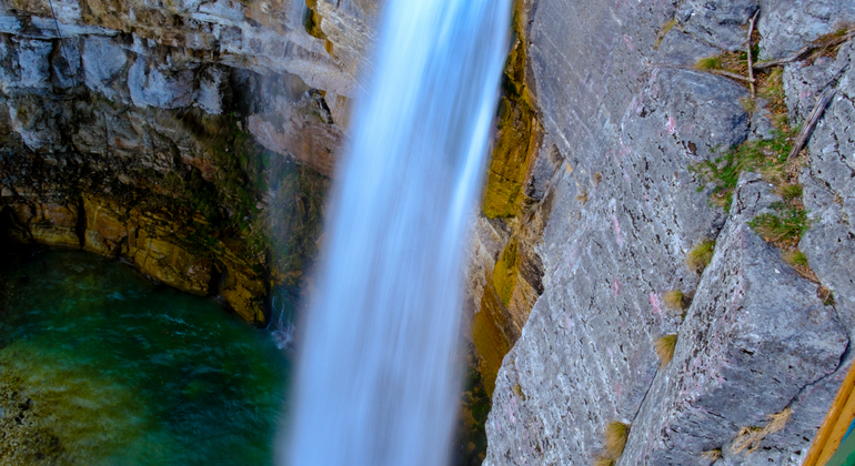 Kutaisi: Cañones y cascadas con comida local Georgia &mdash; #5
