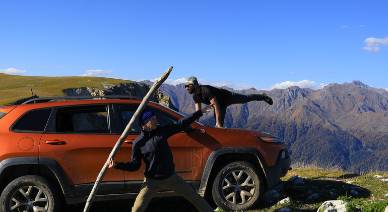 Kutaisi: Askhi Mountain Car Tour con impresionantes vistas y picnic Georgia &mdash; #11