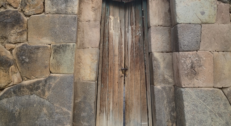 free-tour-por-ollantaytambo-la-ciudad-inca-viviente-de-perú-en-1