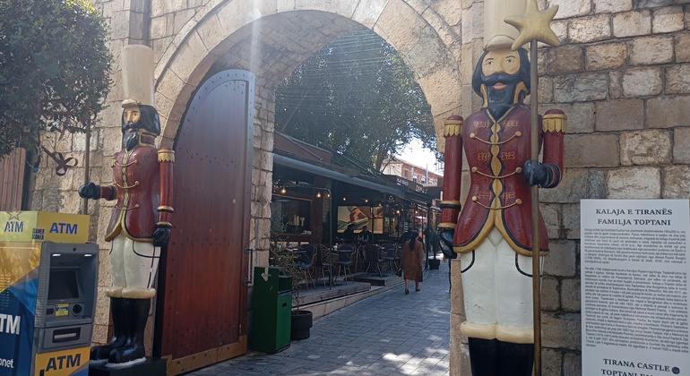 Descubra las joyas ocultas de Tirana a través de un recorrido gratuito a pie Albania &mdash; #12