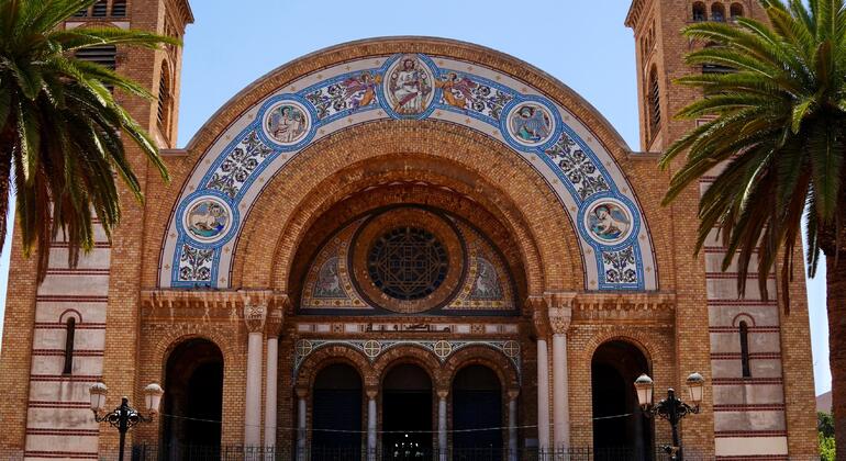 Must See Oran: Free Walking Tour of the Old City, Landmarks & Sea