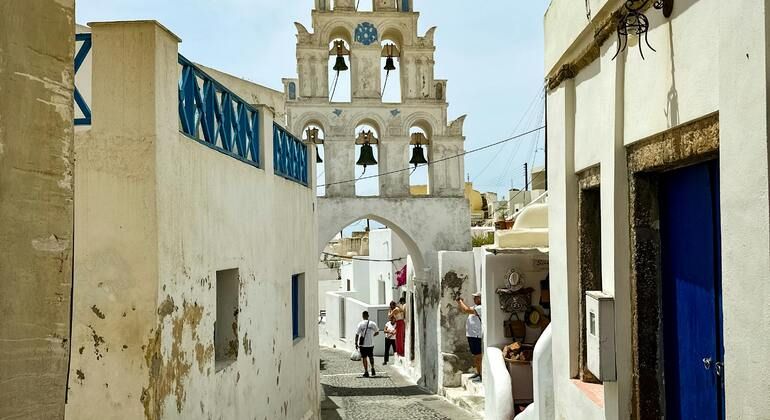 fira-the-art-of-living-in-santorini-guided-tour-recommendations-es-1