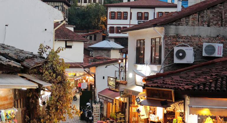 Pristina nach Prizren Tour: Private Fahrerin auf Anfrage